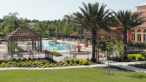 Luxus lakópark A témaparkok szomszédságában